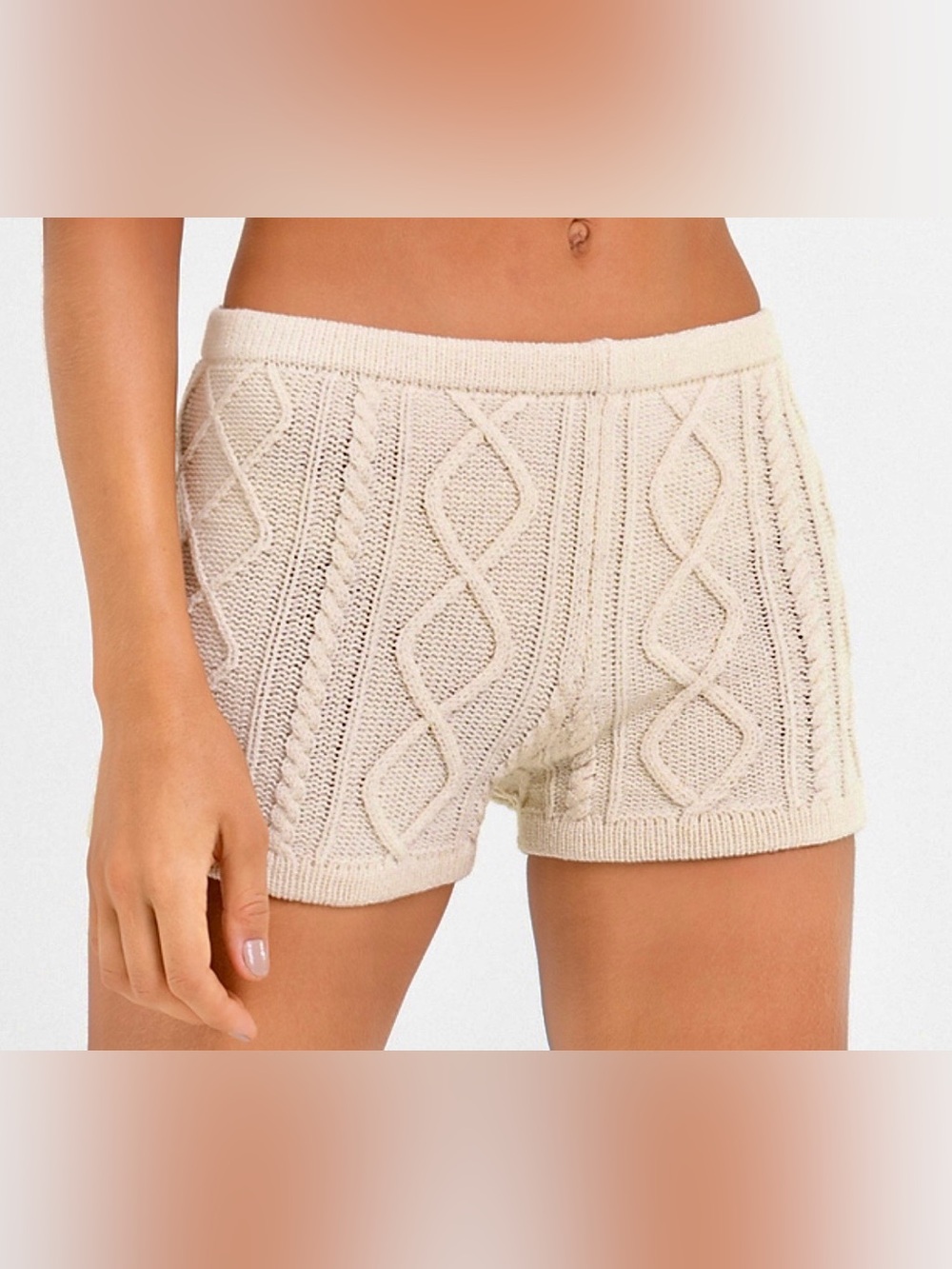 New ZARA cream cable knit shorts